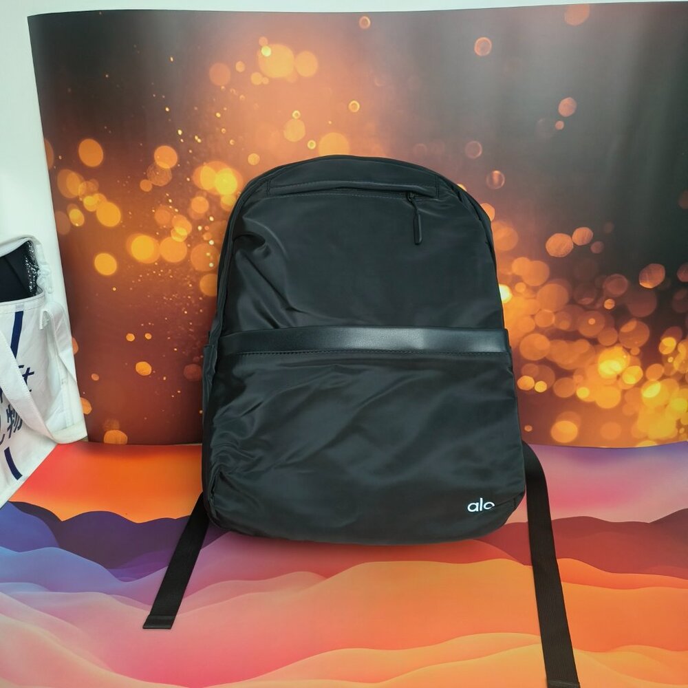 🎁ALO Yoga sports large-capacity travel and leisure backpack
